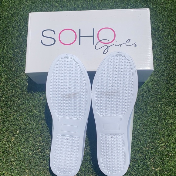 Sneakers with Gold Stars, White - Picture 8 of 10